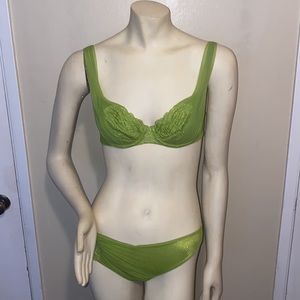 Vintage Victoria’s Secret Bra Set